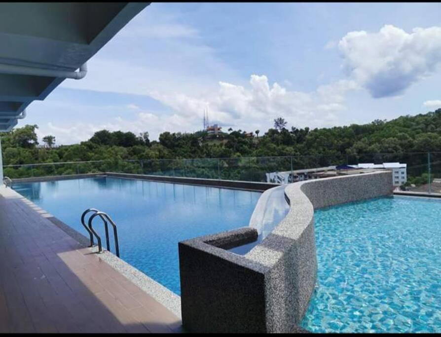 D'Medina @ Icon Residence Kuala Terengganu Buitenkant foto